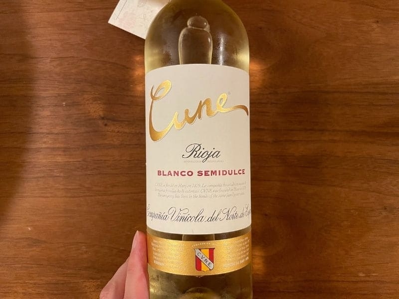 クネ・セミスウィート