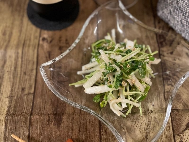 豆苗と大根のごま味噌サラダ