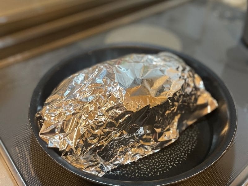 鶏むね肉とカマンベールのホイル焼き