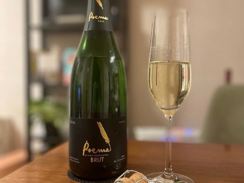 カバ・ポエマ・ブリュット