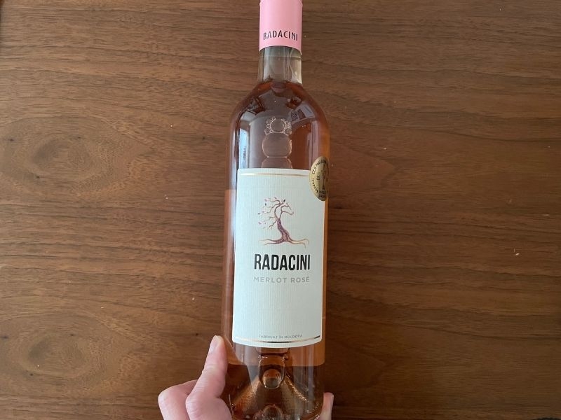 ラダチーニ・メルロー・ロゼ ラベル