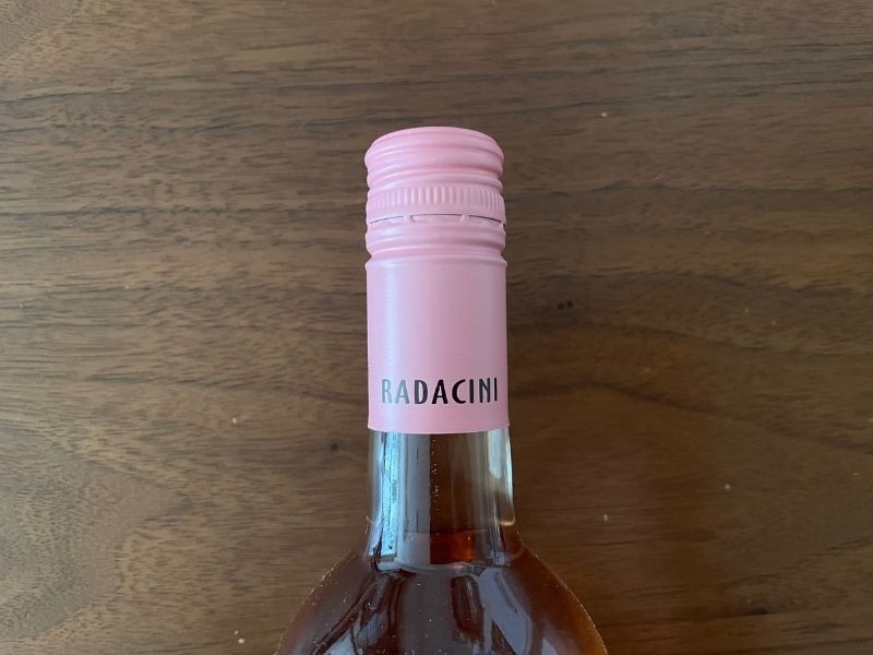 ラダチーニ・メルロー・ロゼ キャップ