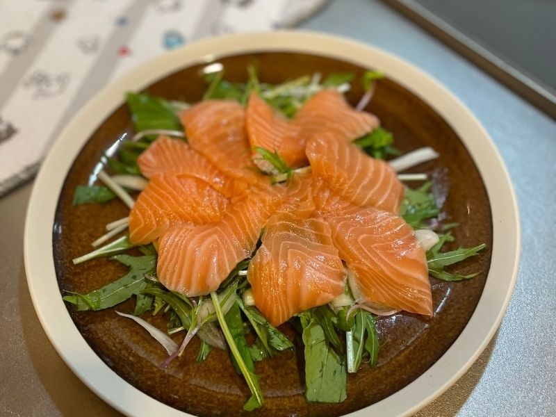 サーモンカルパッチョ