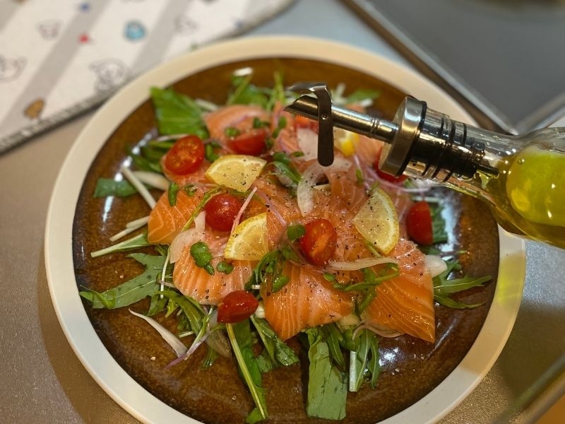 サーモンカルパッチョ