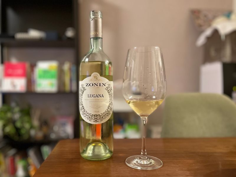 ゾーニン　ルガーナ DOC