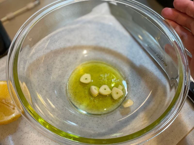 生ハムとオリーブの簡単レモンパスタ