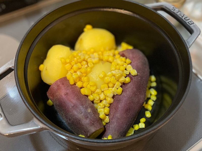 じゃがいもとさつまいものコーンバター