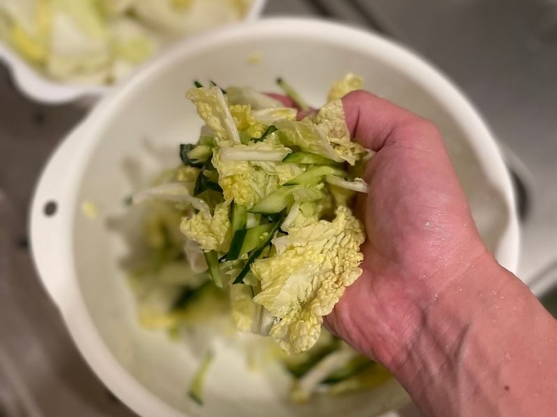 白菜ときゅうりのツナマヨコーンサラダ