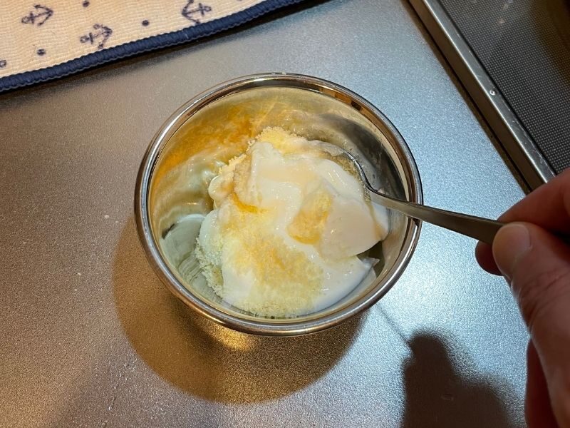 焼きキャベツのシーザーサラダ