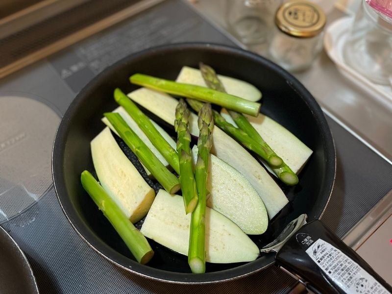 アスパラガスと茄子の
生ハムハニーマスタード