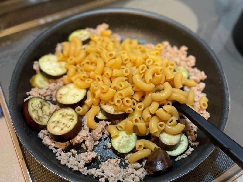 豚挽き肉となすの旨塩マメロ二