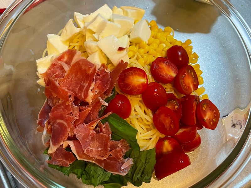 冷製カプレーゼパスタ