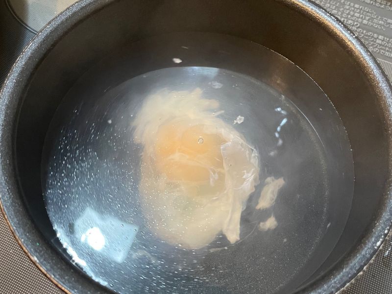 アスパラガスグリルのポーチドエッグのせ