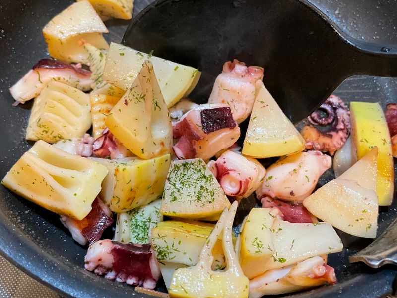 タコと筍ののり塩炒め