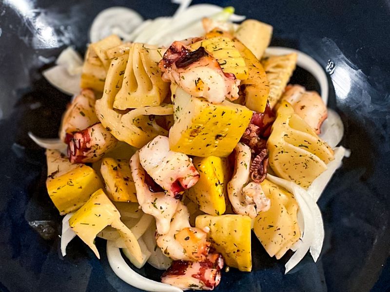 タコと筍ののり塩炒め